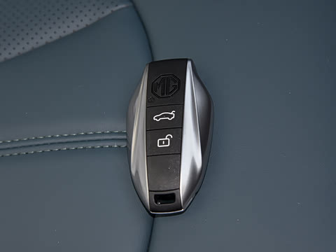 2026�� 2.0T 405 AT������