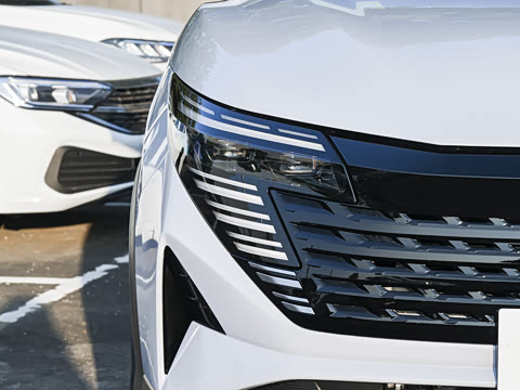 2025�� �Ŀ� ���� 2.0L CVT XV+���Ȱ�