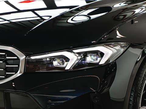 2026�� 325i M�˶���װ