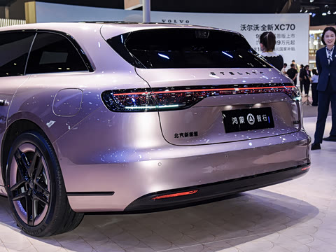 2025�� ���� ����Ultra (896�߼����״
