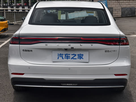 2026�� EV 550km ר�����а�