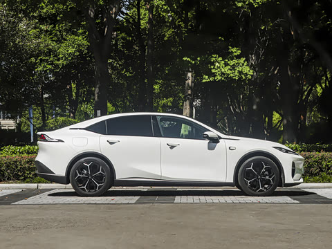 2026�� 240Ultra��ΪǬ��ADS SE��