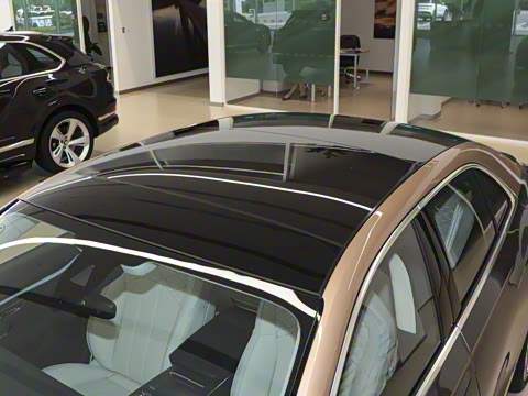 2026�� 4.0T V8 Mulliner