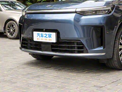 2025�� Ǭ�� UItra 6��