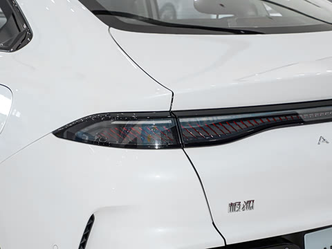 2026�� 535 MAX�����