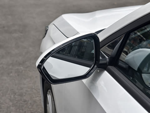 2026�� EV 550km ר�����а�