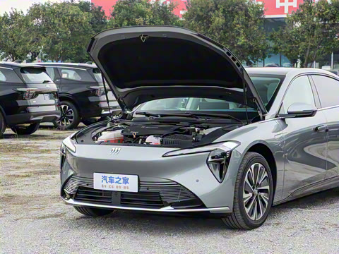 2025�� ������