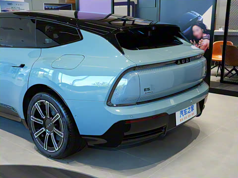 2026�� �ȷ�quattro��