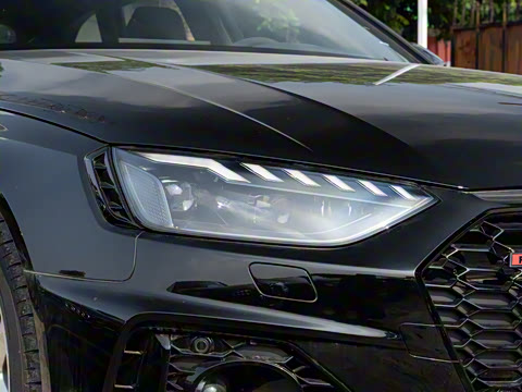 2026��  RS4 Avant �����