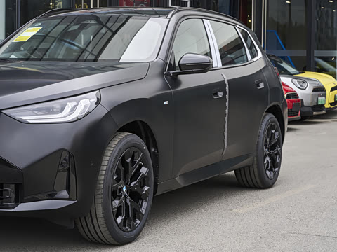 2026�� xDrive30L �����