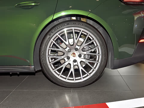 2026�� Panamera 4 �����ӳ������� 2.9T
