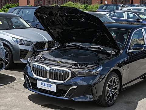 2026�� eDrive 35L M�˶���װ