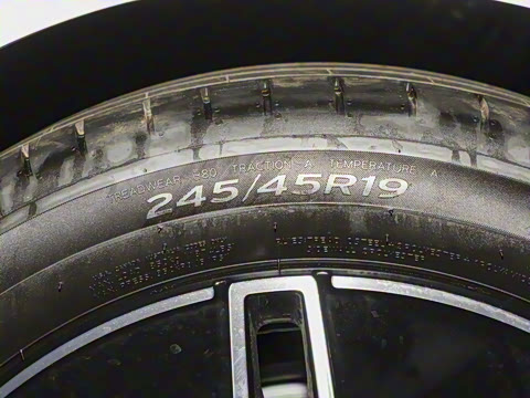 2025�� �Ŀ� E 260 �˶���