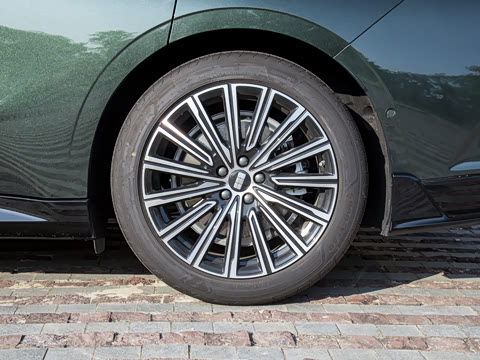 2026�� 225km EM-P Զ�����ǺӰ�+ҫҹ��װ