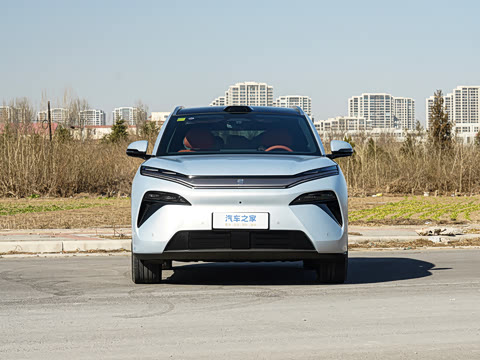 2025�� EV 670KM�����״�������