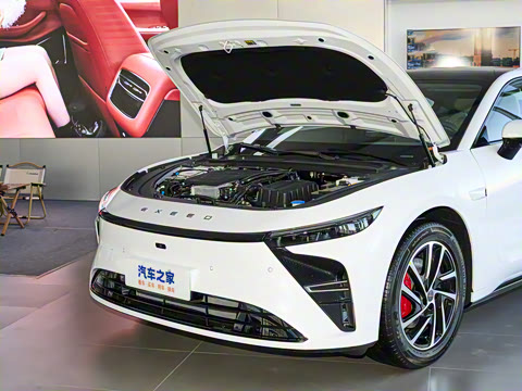 2025�� ���� Plus ��������