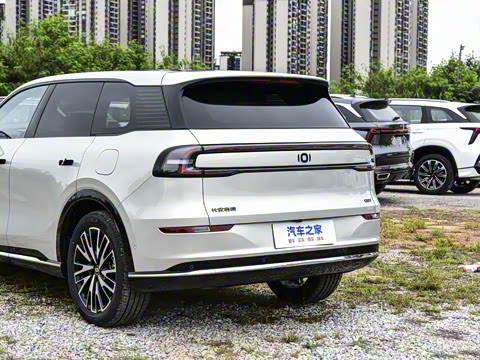 2025�� 215����������