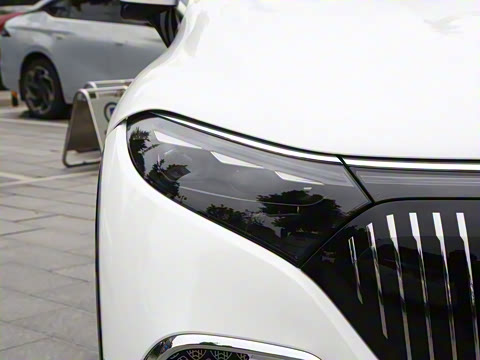 2025�� EQS 680 ���ݰ�