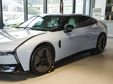 2025�� 820 �������� Ultra