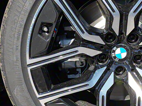 2026�� 735Li M�˶���װ