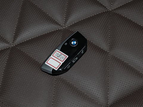 2026�� �Ŀ� 735Li M�˶���װ