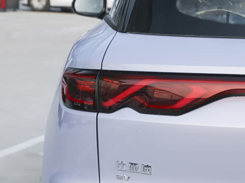 2025�� 301KM �캽��