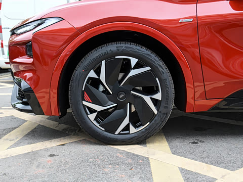 2026�� 2.0T EcoBoost  E �춯  �˶��� ST-Line