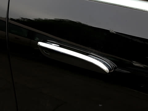 2026�� �Ŀ� E 300 L �����˶���