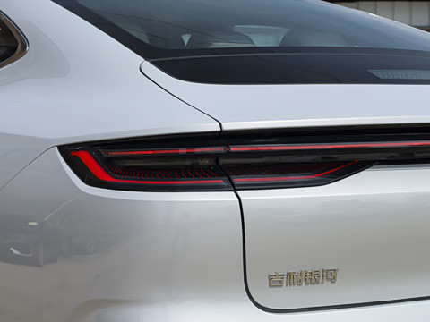 2026�� 225km EM-i Զ���Һ�����