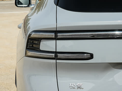 2026�� Ultra+�� 70kWh