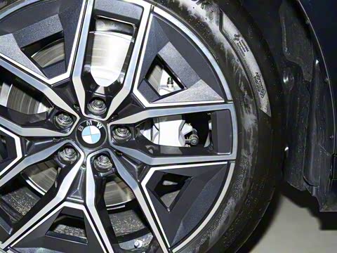 2026�� eDrive 40L M�˶���װ