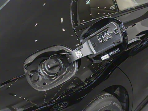 2026�� E 300 ʱ�����˶���