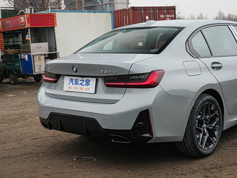 2026�� 330Li M�˶���ҹ��װ