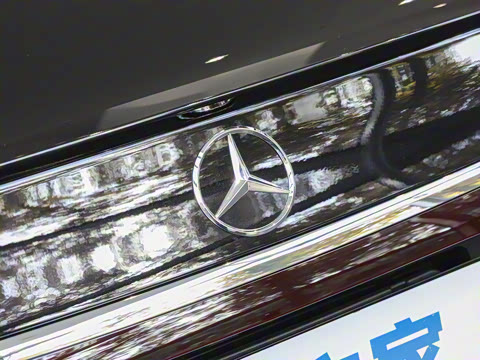 2026�� E 300 ʱ�����˶���