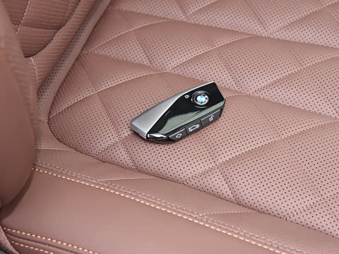 2026�� xDrive40i ���Ⱥ�����װ 7��