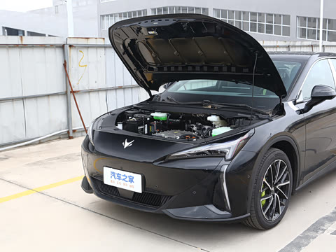 2025�� �Ŀ� 708MAX 200kW