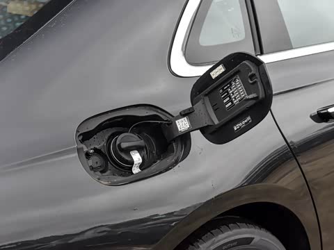 2026�� E 300 L ������