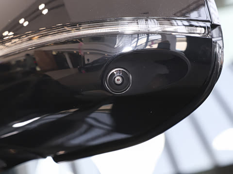 2026�� �Ŀ� xDrive 40Li M�˶���ҹ��װ