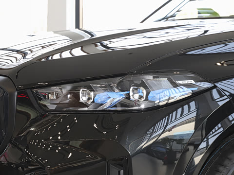 2026�� �Ŀ� xDrive 40Li M�˶���ҹ��װ