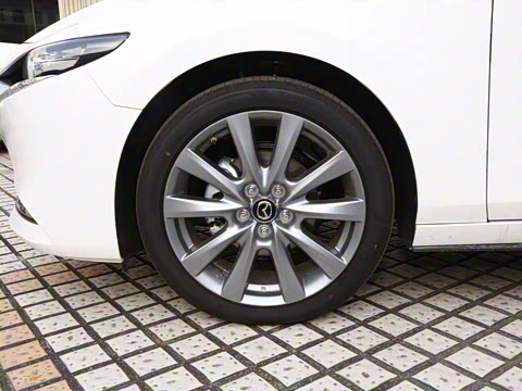 2025�� 2.0L �Զ����Ű�