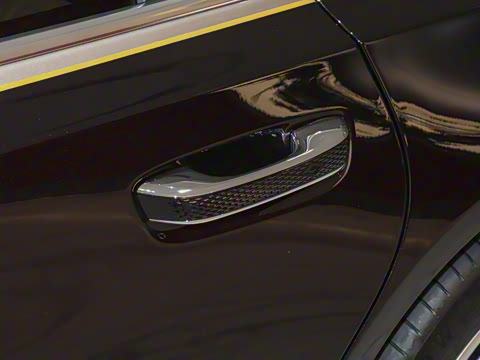 2024�� 4.0T V8��