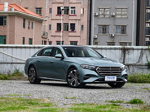 2026�� E 300 L ������