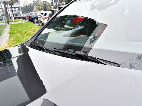 2026�� GLC 300 L 4MATIC ������ 5��