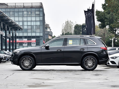 2026�� GLC 300 L 4MATIC ������ 5��