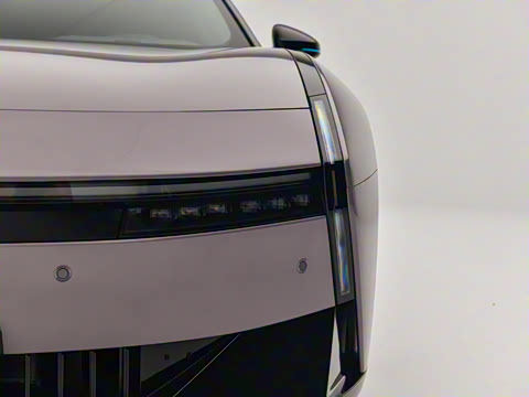 2025�� 750 ���������� Ultra