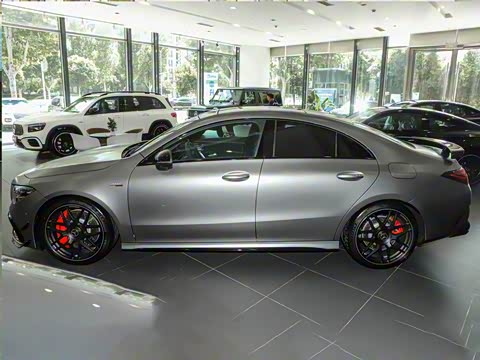 2025�� AMG CLA 45 S 4MATIC+