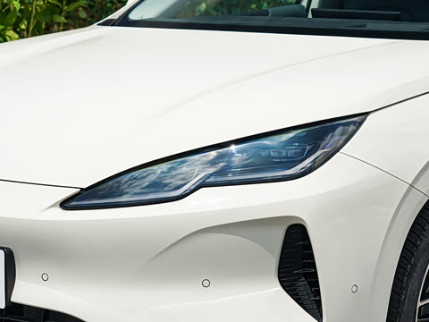 2027�� EV 530KM������