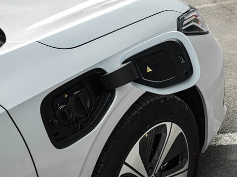 2026�� EV 550km ������