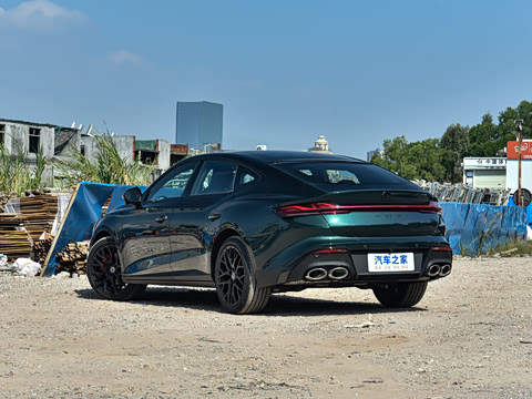 2026�� 2.0T Trophy+ �����˶���