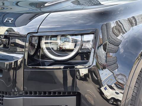 2026�� 110 3.0T P400 X-Dynamic SE